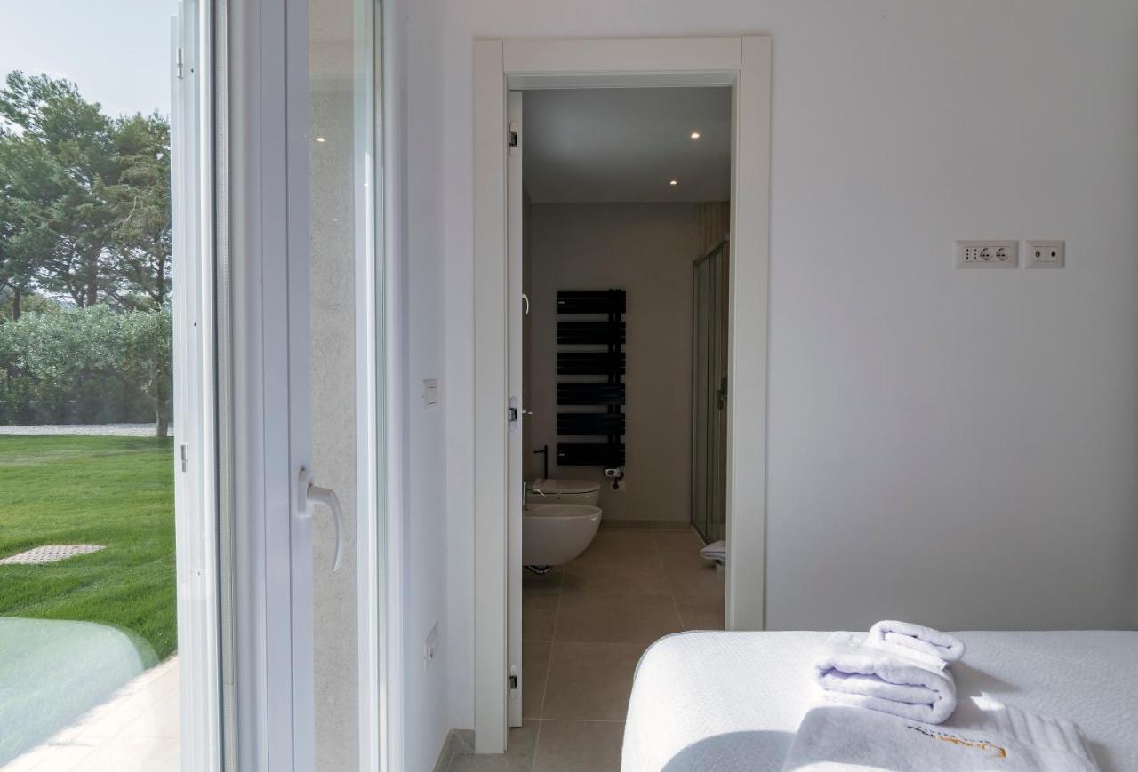 Villa Golden Root Real Estate San Teodoro  Exterior photo
