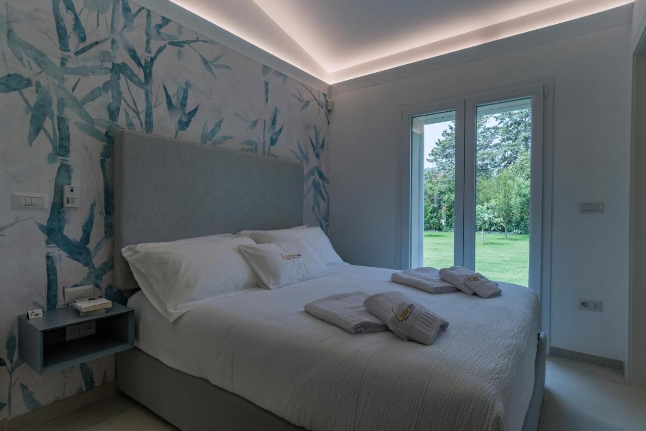Villa Golden Root Real Estate San Teodoro  Exterior photo