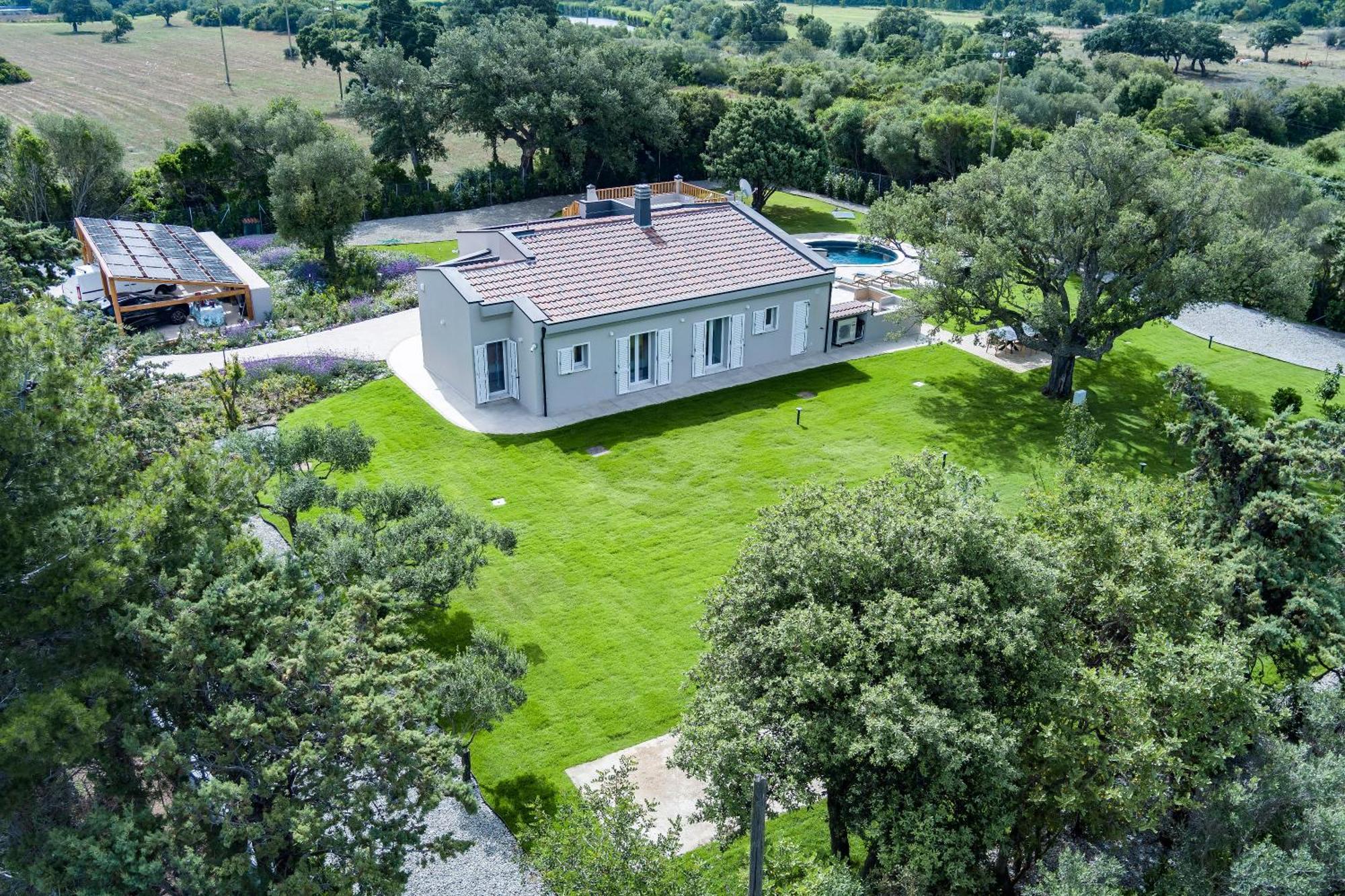 Villa Golden Root Real Estate San Teodoro  Exterior photo